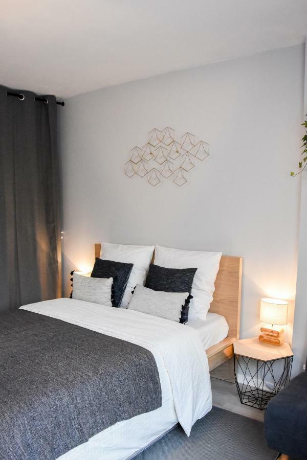 Ferienwohnung La Clef D'Aurelia Elancourt Exterior foto